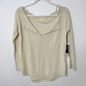 NEW Nation LTD 100% Pima Cotton Long Sleeve Top Size Medium Pearl Ivory Harlow